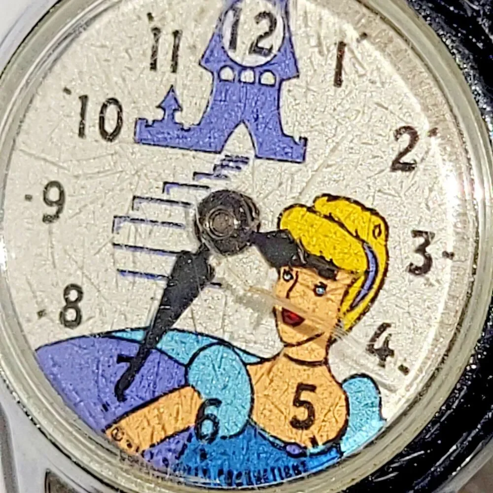 Vintage US Time Cinderella Mechanical Watch - Runs & Ticks!